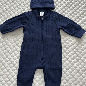 GAP Navy Cable Knit Baby one piece with hat